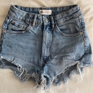 ZARA denim shorts Sz 0